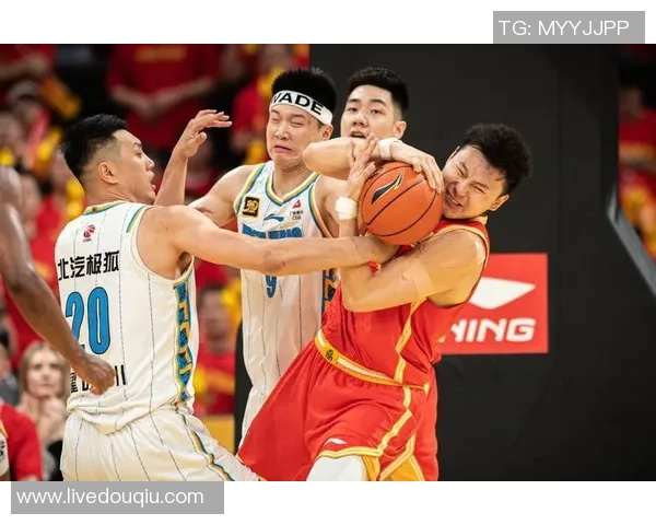 CBA北京与广州激烈对抗赛引发球迷冲突事件回顾与分析