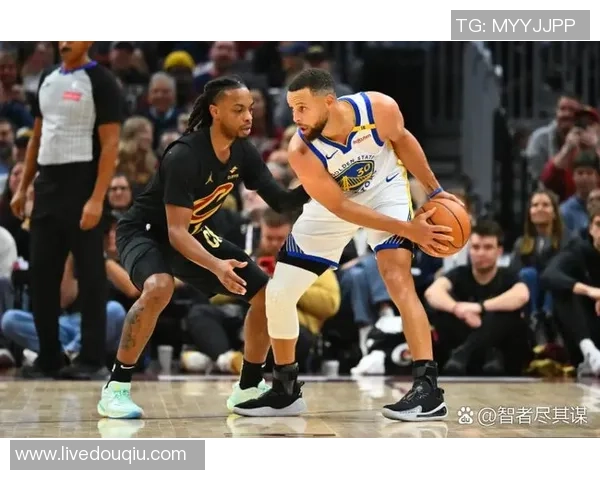 309国王队与湖人队的激烈对决展现篮球魅力与团队精神的巅峰较量