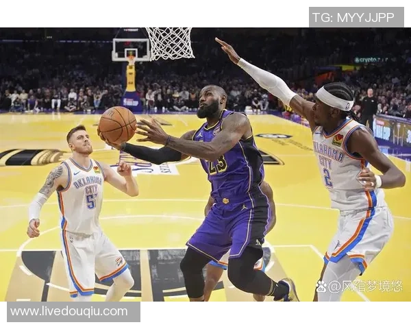 扎克拉文在NBA赛场上的成长与突破之路解析