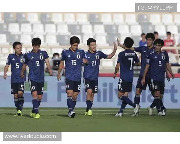 日本队在友谊赛中以三球优势战胜巴拿马队展现强大实力 日本队在友谊赛中以三球优势战胜巴拿马队展现强大实力